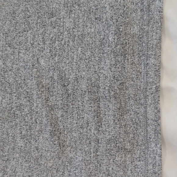 Abecrombie & Fitch Lightweight Long Sleeve Sweater, Color Heather Gray Size S - Picture 12 of 14